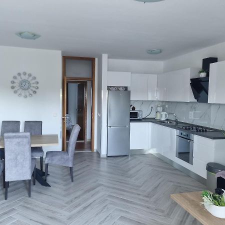 Apartments Ledic Крвавіца Екстер'єр фото