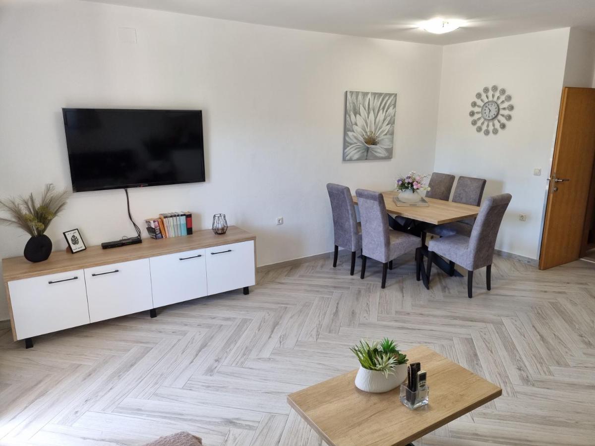 Apartments Ledic Крвавіца Екстер'єр фото